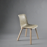 (c) OWI - Stuhl mit Heuschale - Seitenansicht